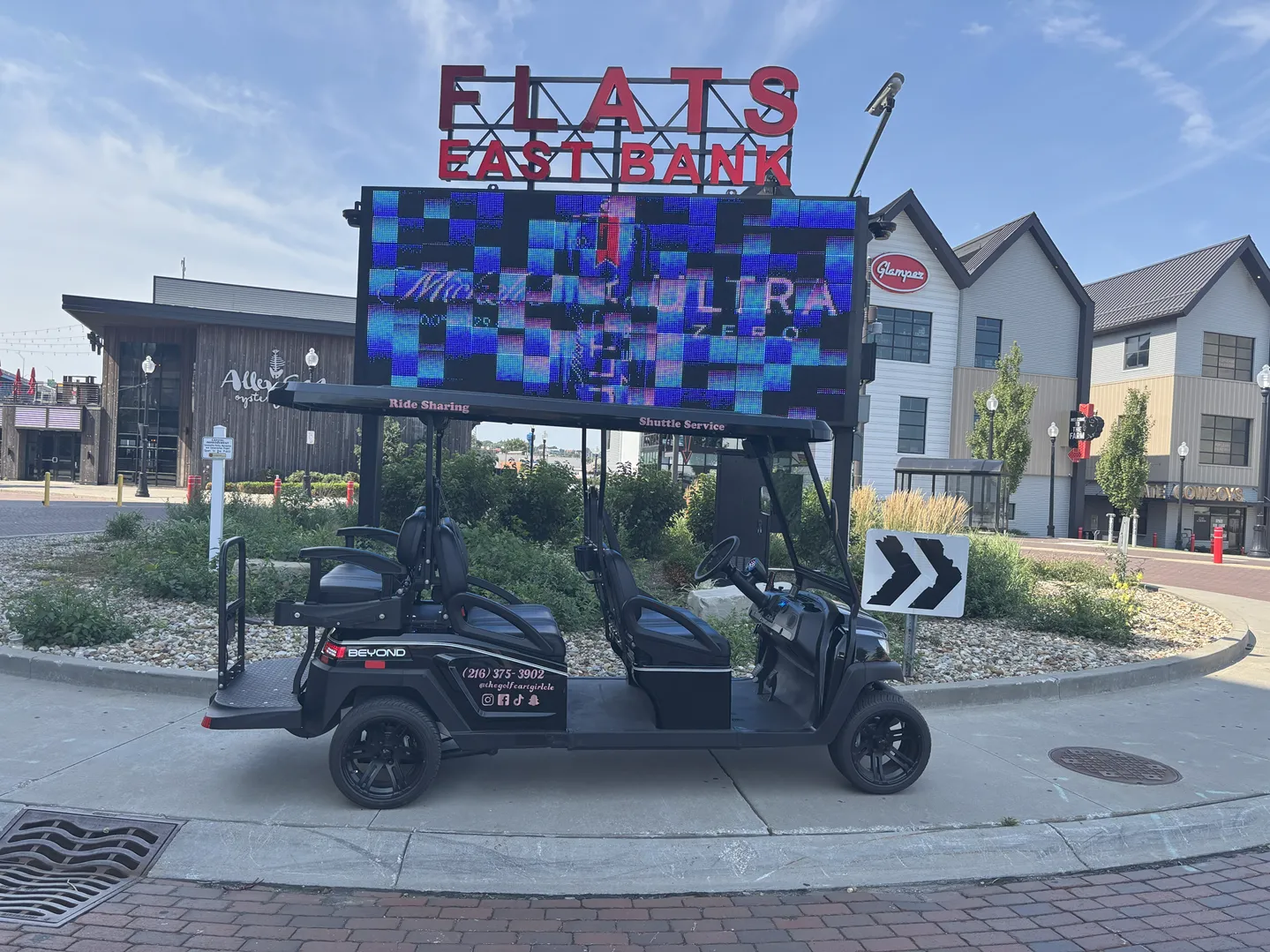 Luxury golf cart 3 in Cleveland