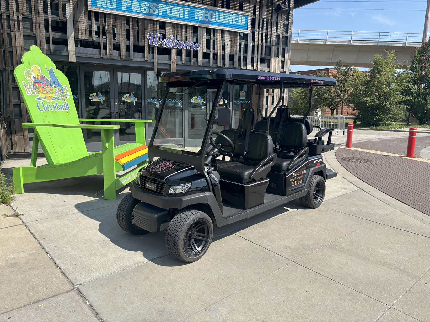 Luxury golf cart 6 in Cleveland