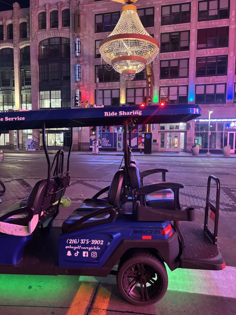 Luxury golf cart 23 in Cleveland