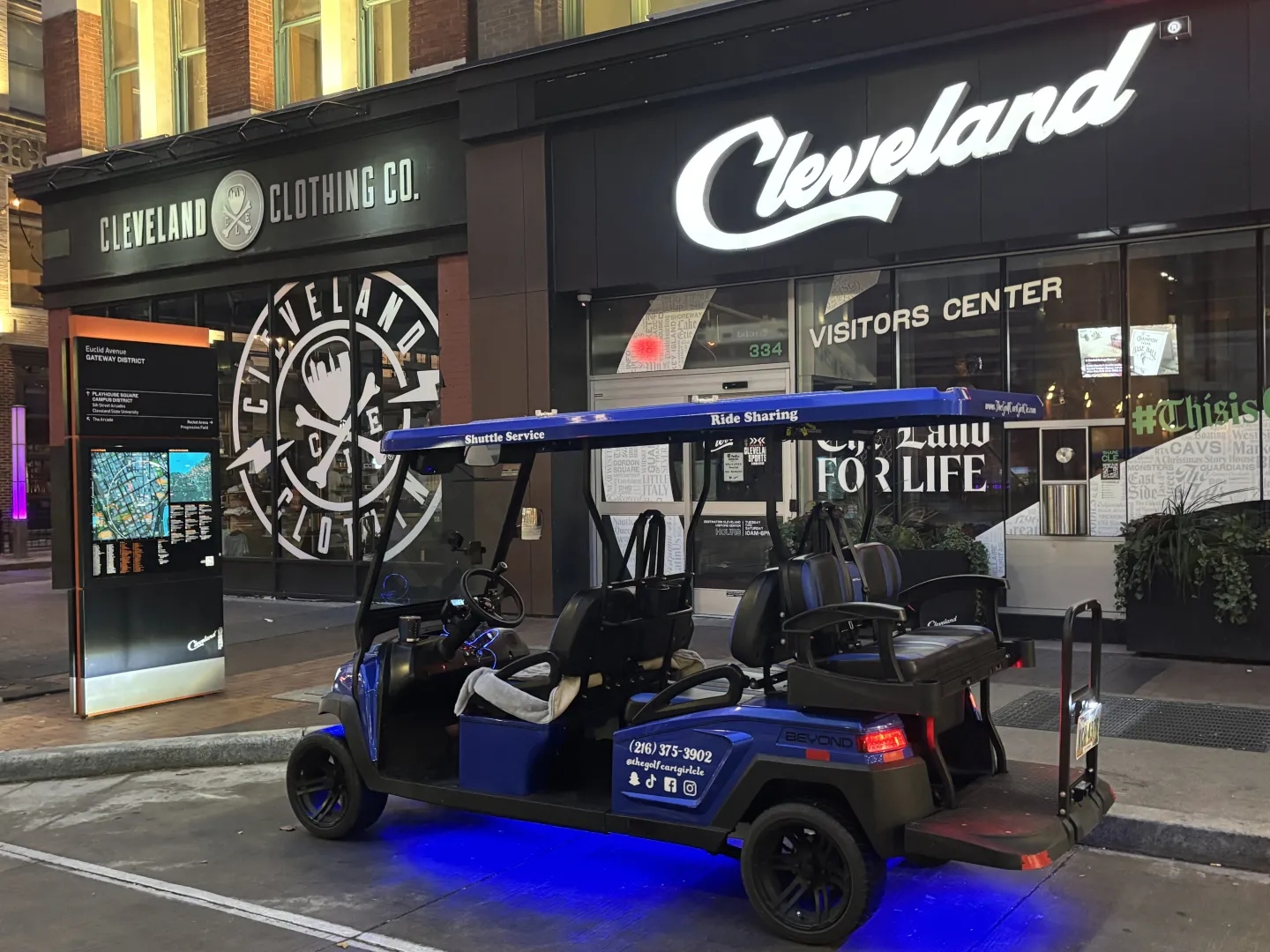 Luxury golf cart 42 in Cleveland