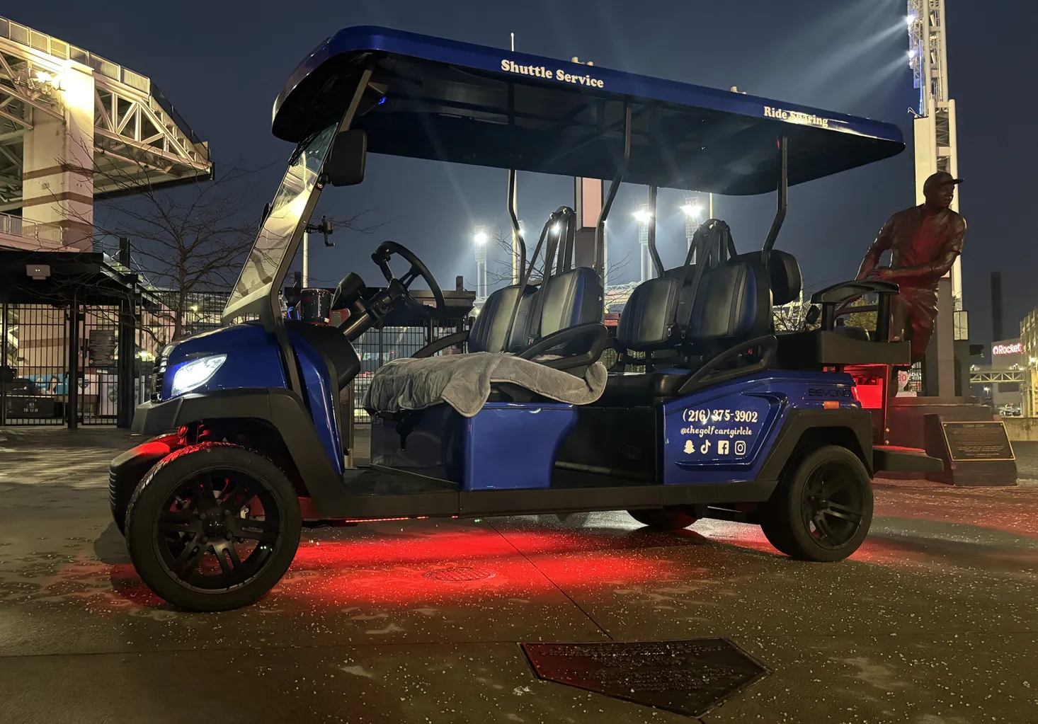 Luxury golf cart 2 in Cleveland