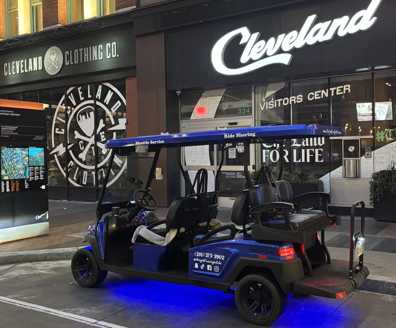 Luxury golf cart 6 in Cleveland