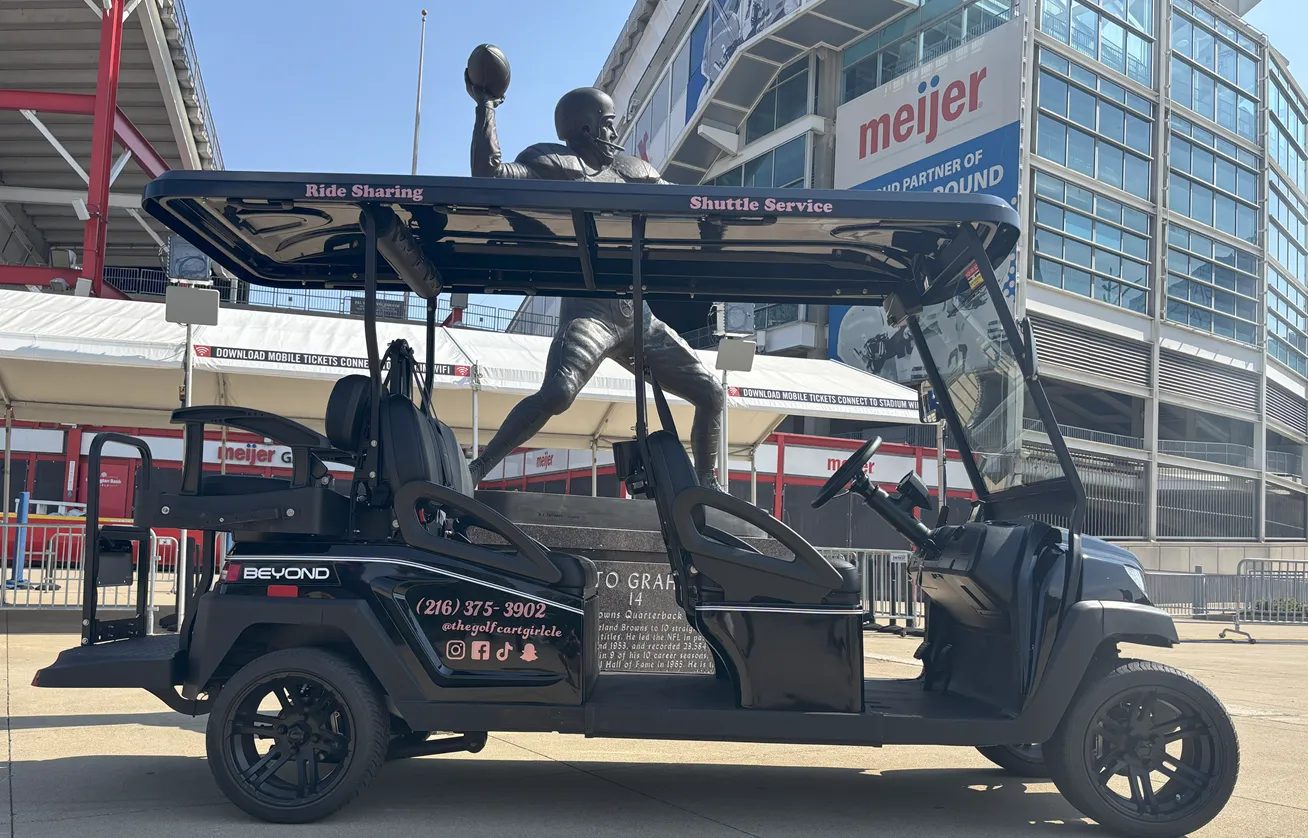 Luxury golf cart 13 in Cleveland