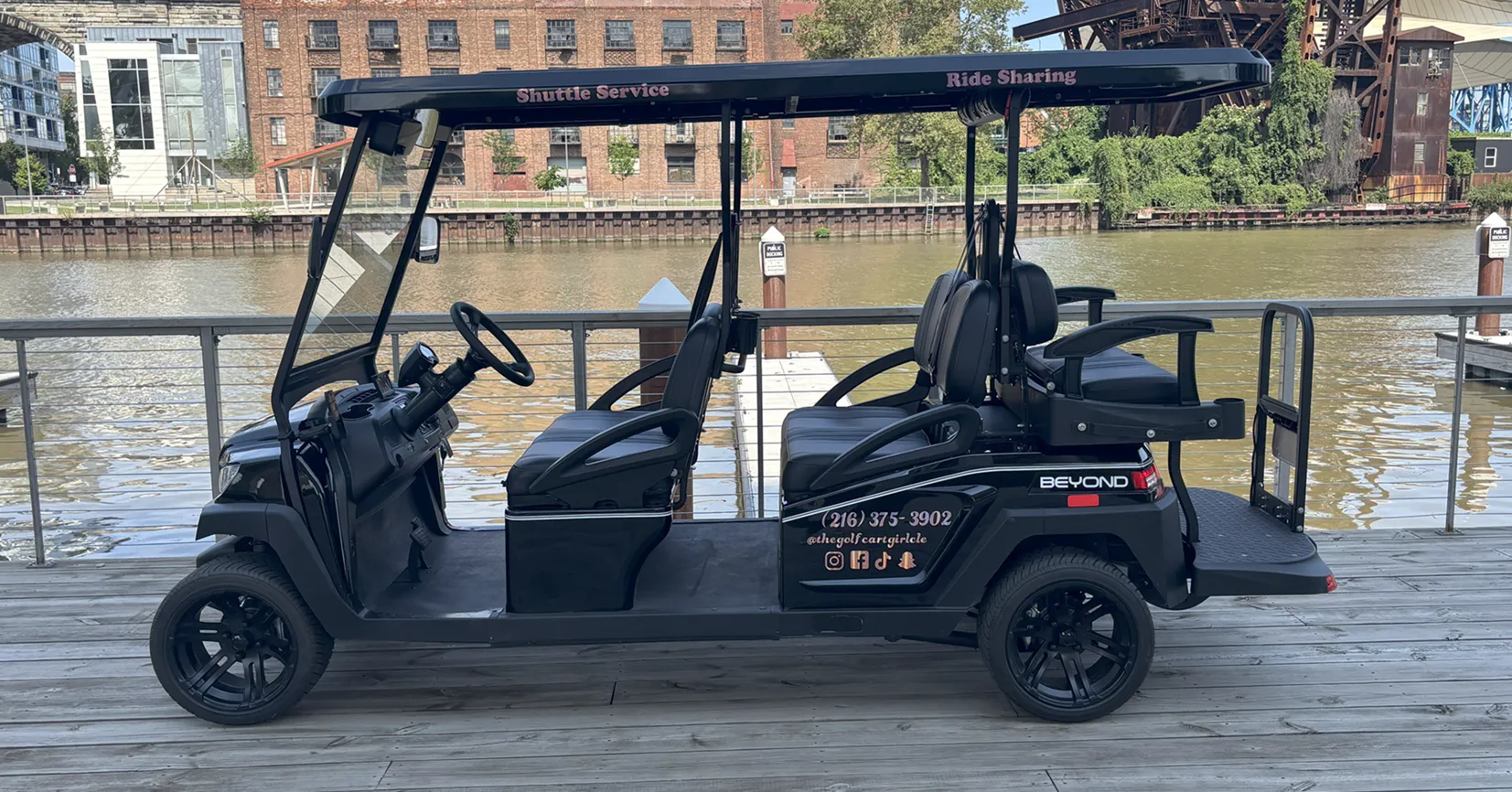 Luxury golf cart 17 in Cleveland