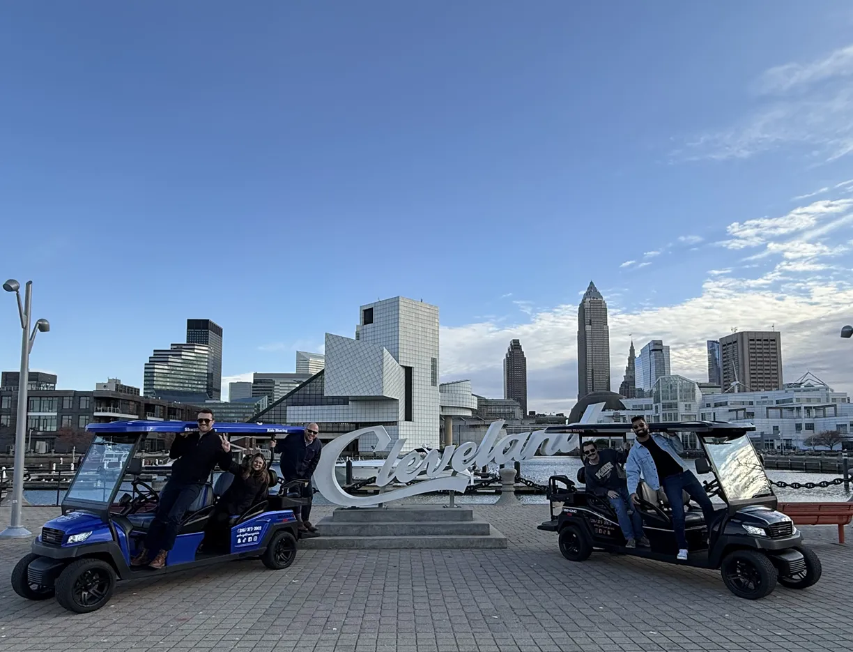 Luxury golf cart 29 in Cleveland