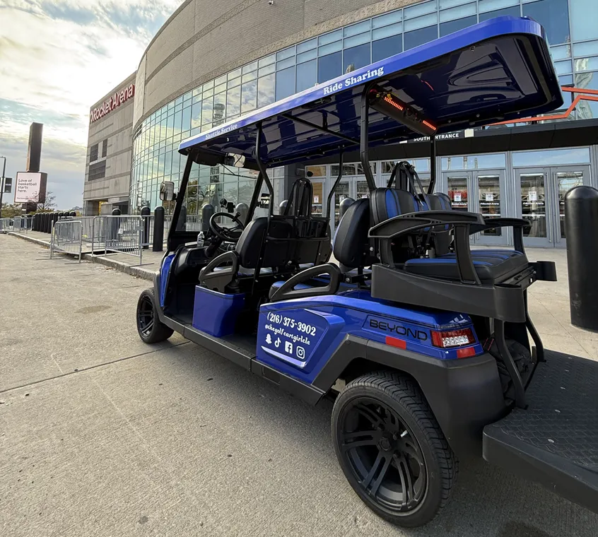 Luxury golf cart 30 in Cleveland