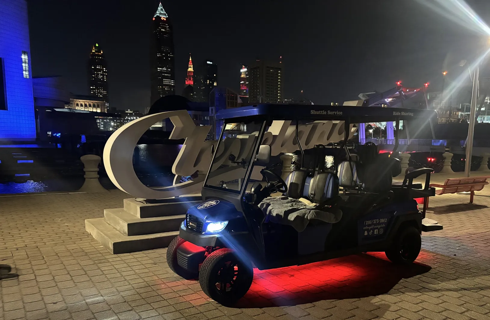 Luxury golf cart 33 in Cleveland